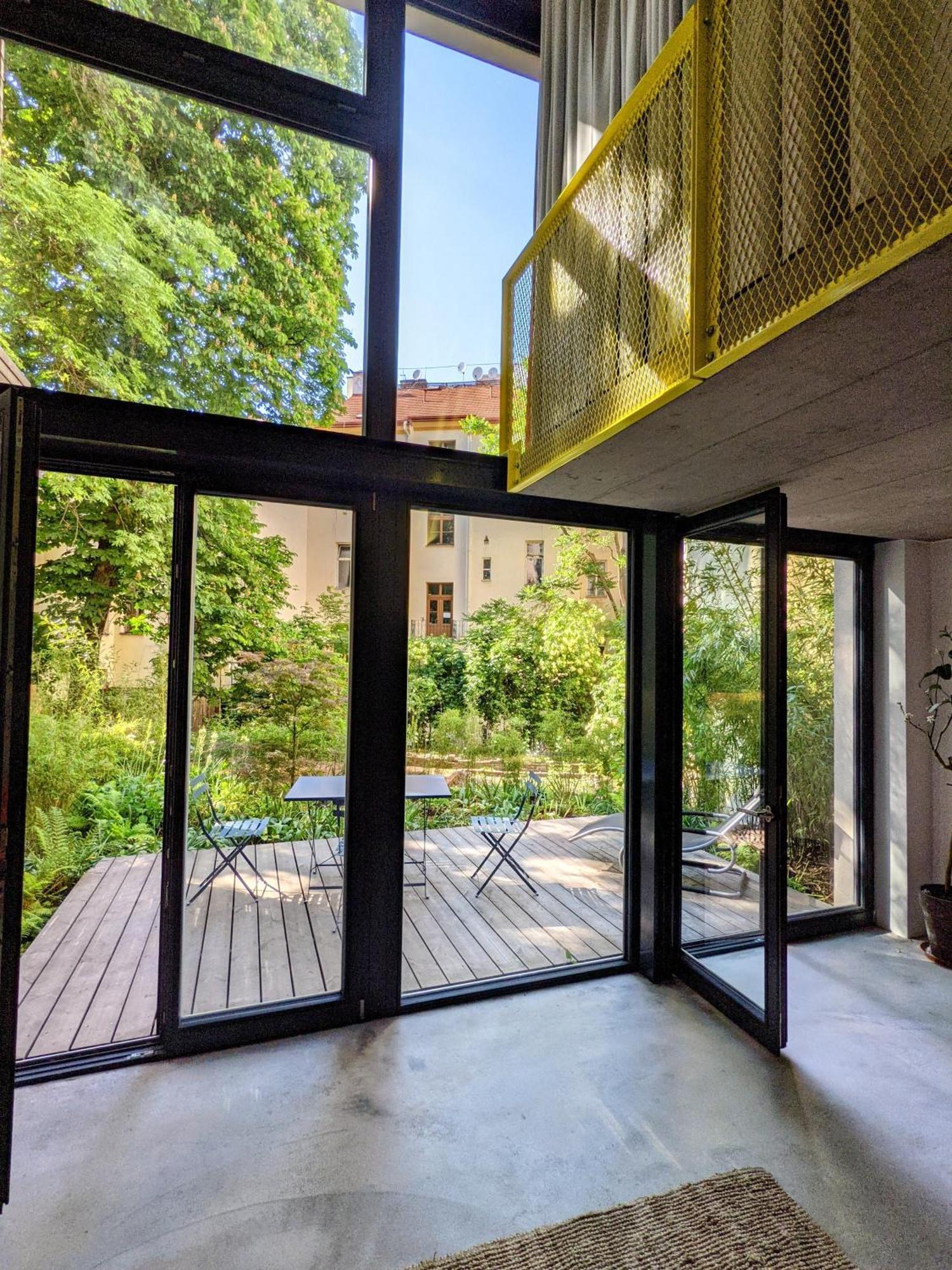 Romantic And Atypical Apartments In Prague'S Montmartre Luaran gambar