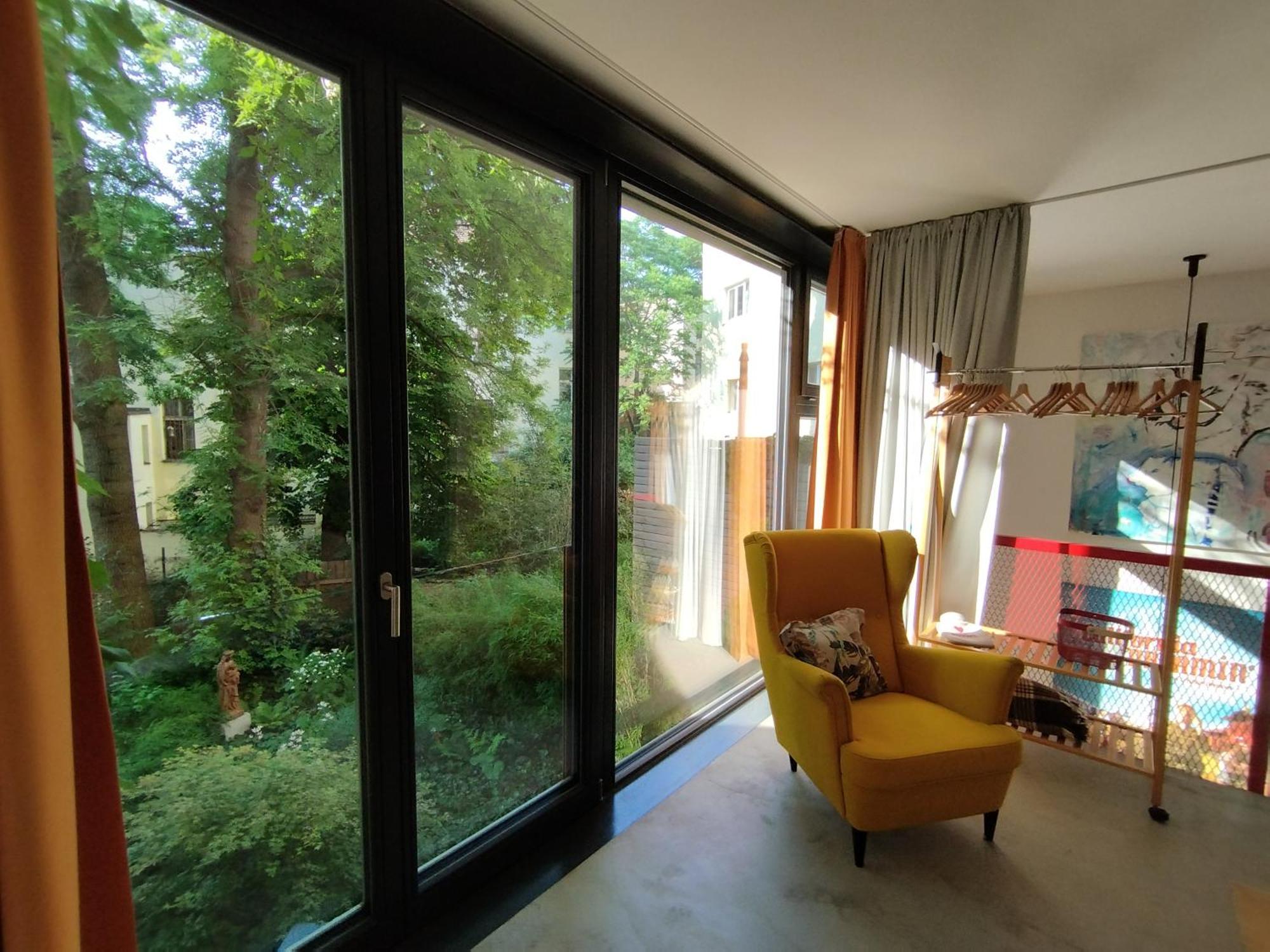 Romantic And Atypical Apartments In Prague'S Montmartre Luaran gambar