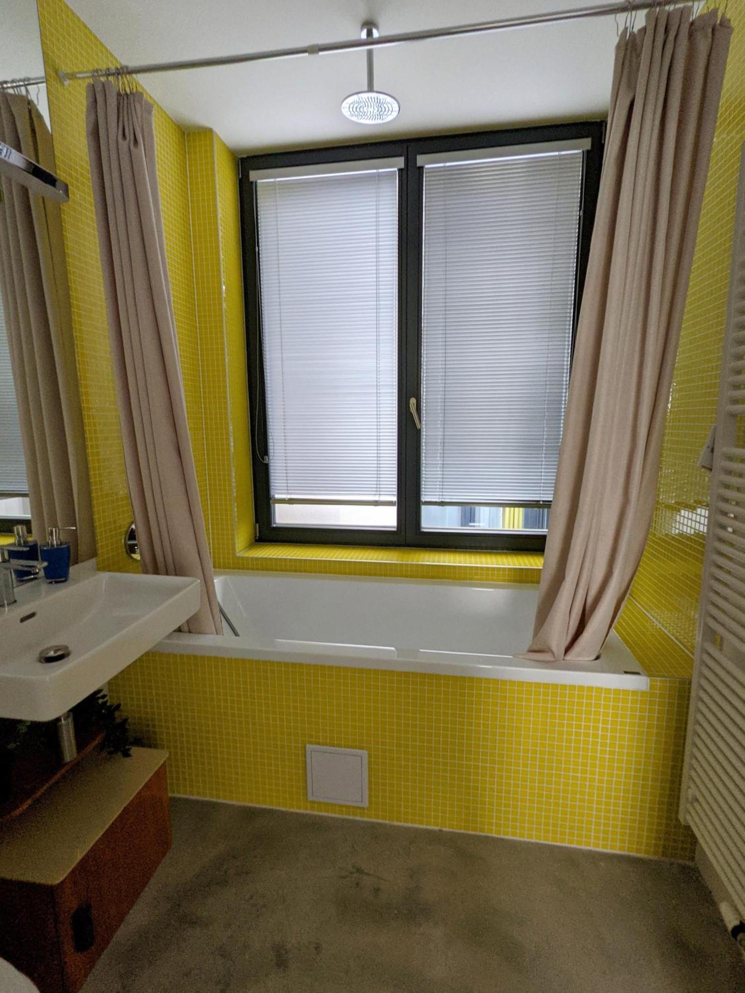 Romantic And Atypical Apartments In Prague'S Montmartre Luaran gambar